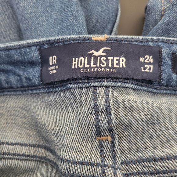 Hollister Distressed High-Rise Mom Jean With Raw Hem Size 0R - Picture 9 of 11